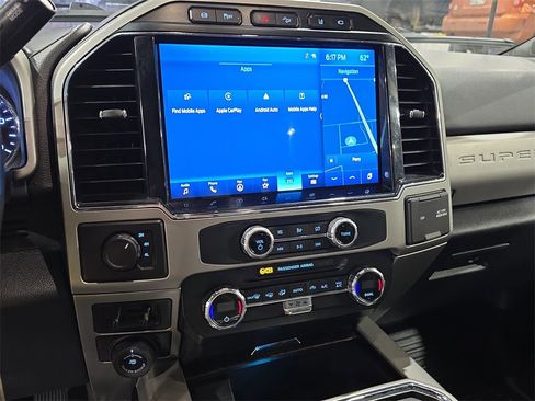 Used 2022 Ford F450 Lariat w/ FX4 Off-Road Package image 20