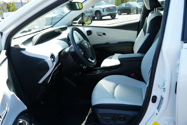 Used 2021 Toyota Prius Limited FWD image 20