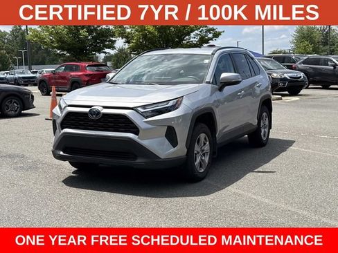 Used 2024 Toyota RAV4 XLE AWD/4WD image 5