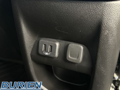 Used 2021 Chevrolet Colorado ZR2 w/ Colorado ZR2 Bison Edition image 24