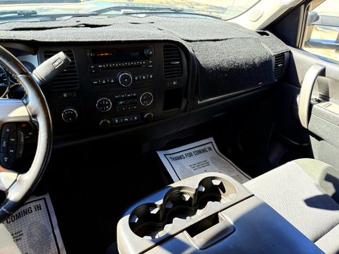 Used 2011 Chevrolet Silverado 2500 LT w/ Interior Plus Package image 51