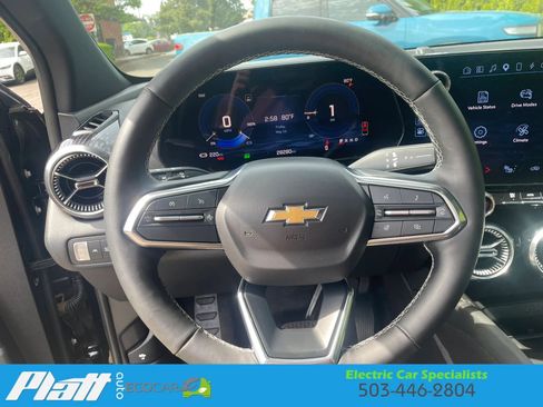 Used 2024 Chevrolet Blazer EV LT AWD/4WD image 34