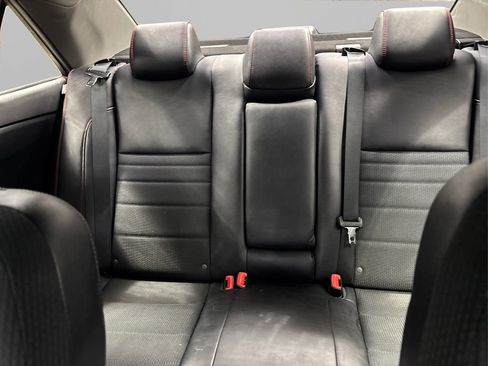 Used 2017 Toyota Camry SE image 18