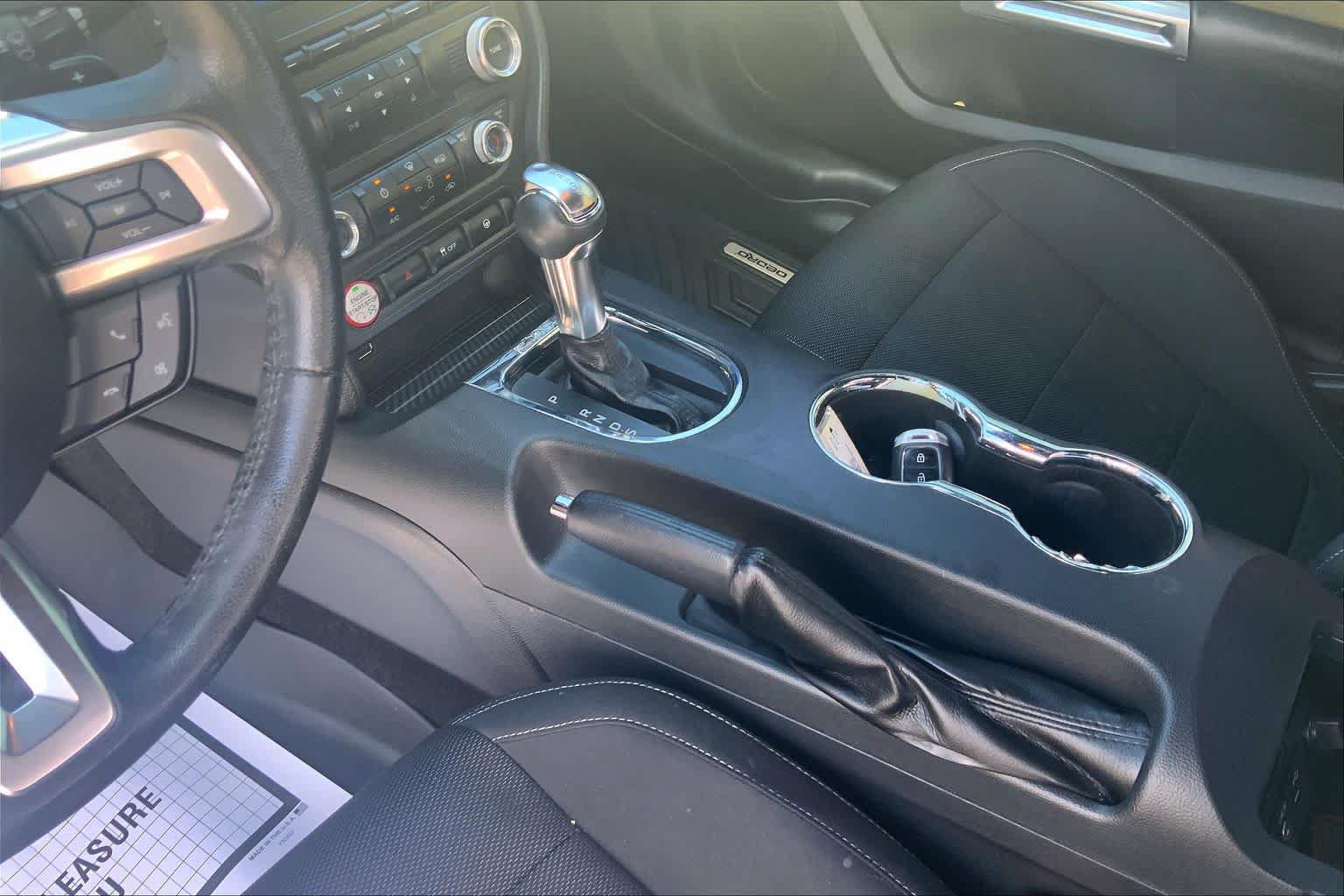 Used 2015 Ford Mustang Coupe w/ Equipment Group 051A RWD image 11