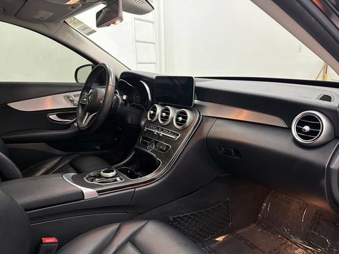 Certified 2019 Mercedes-Benz C 300 Sedan image 34