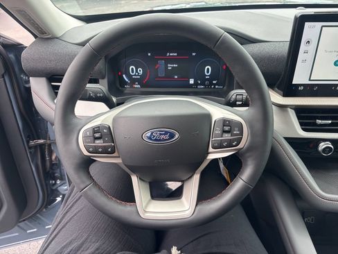 New 2026 Ford Explorer Active w/ Active Comfort Package RWD image 25