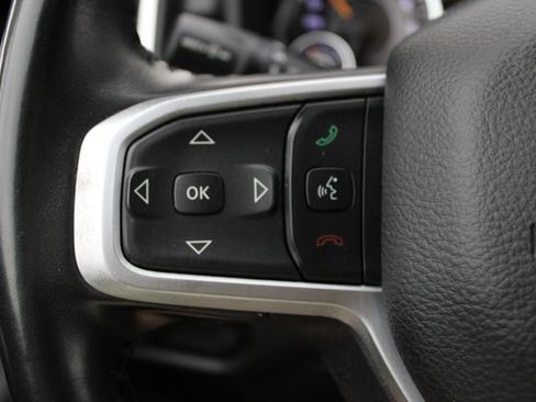 Used 2020 RAM 1500 Big Horn AWD/4WD image 5