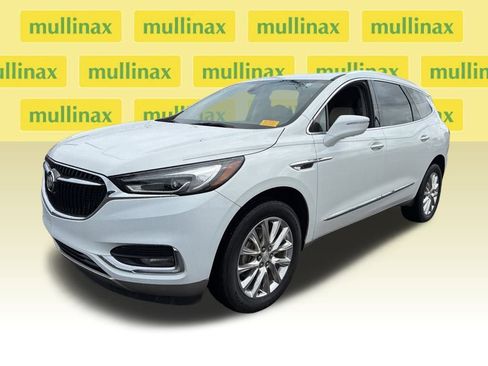 Used 2020 Buick Enclave Essence w/ Sound and Sites Package image 5