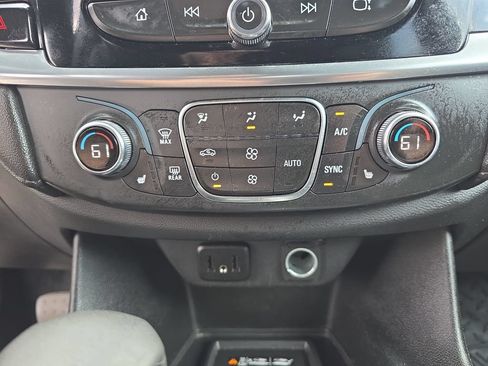 Certified 2023 Chevrolet Traverse LT AWD/4WD image 36