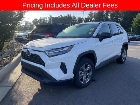 Used 2025 Toyota RAV4 LE AWD/4WD image 1