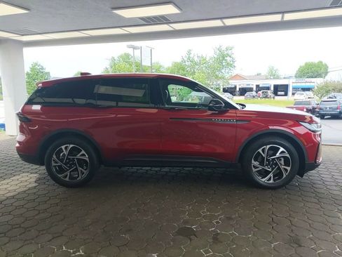 Certified 2025 Lincoln Nautilus Premier w/ Jet Appearance Package AWD/4WD image 4