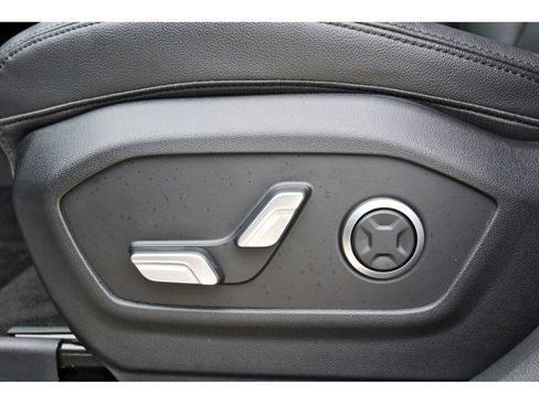 Used 2025 Hyundai Santa Fe Limited FWD image 29