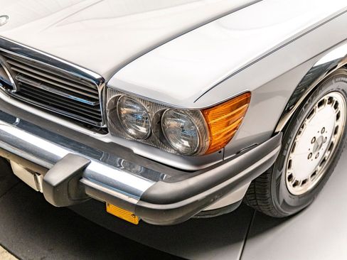 Used 1987 Mercedes-Benz 560 SL image 20