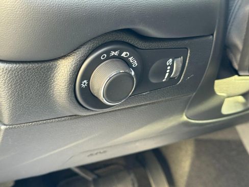 Used 2024 Dodge Durango GT image 21