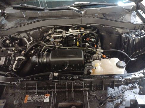 Used 2023 Ford Explorer XLT image 17