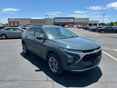 Used 2025 Chevrolet Trax LT