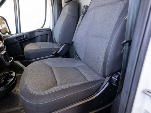 Used 2023 RAM ProMaster 2500 w/ Driver Convenience Group FWD image 10