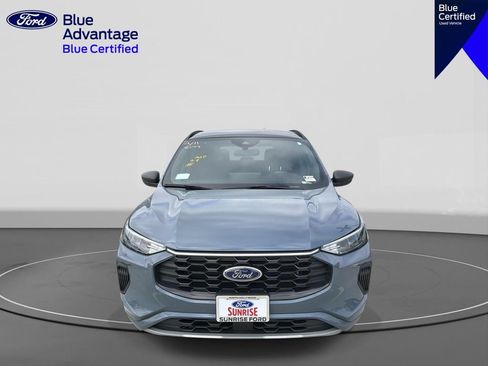 Used 2023 Ford Escape ST-Line w/ Tech Pack #1 FWD image 3
