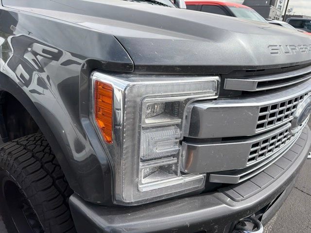 Used 2019 Ford F350 Platinum w/ Platinum Ultimate Package AWD/4WD image 9
