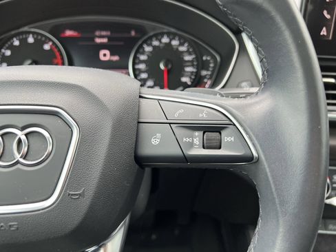 Used 2022 Audi Q5 2.0T Premium w/ Convenience Package image 20