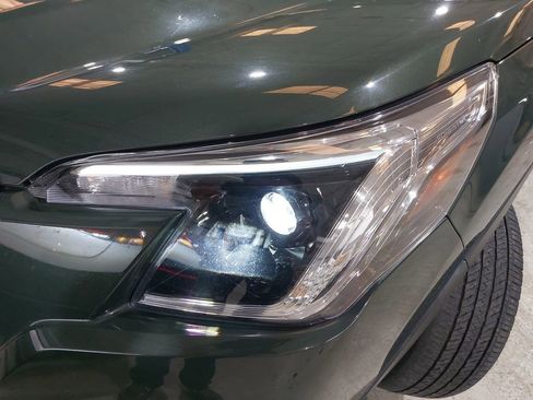 Used 2024 Subaru Forester Premium AWD/4WD image 30