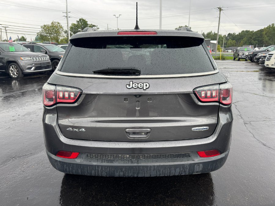 Used 2017 Jeep Compass Latitude w/ Popular Equipment Group AWD/4WD image 4