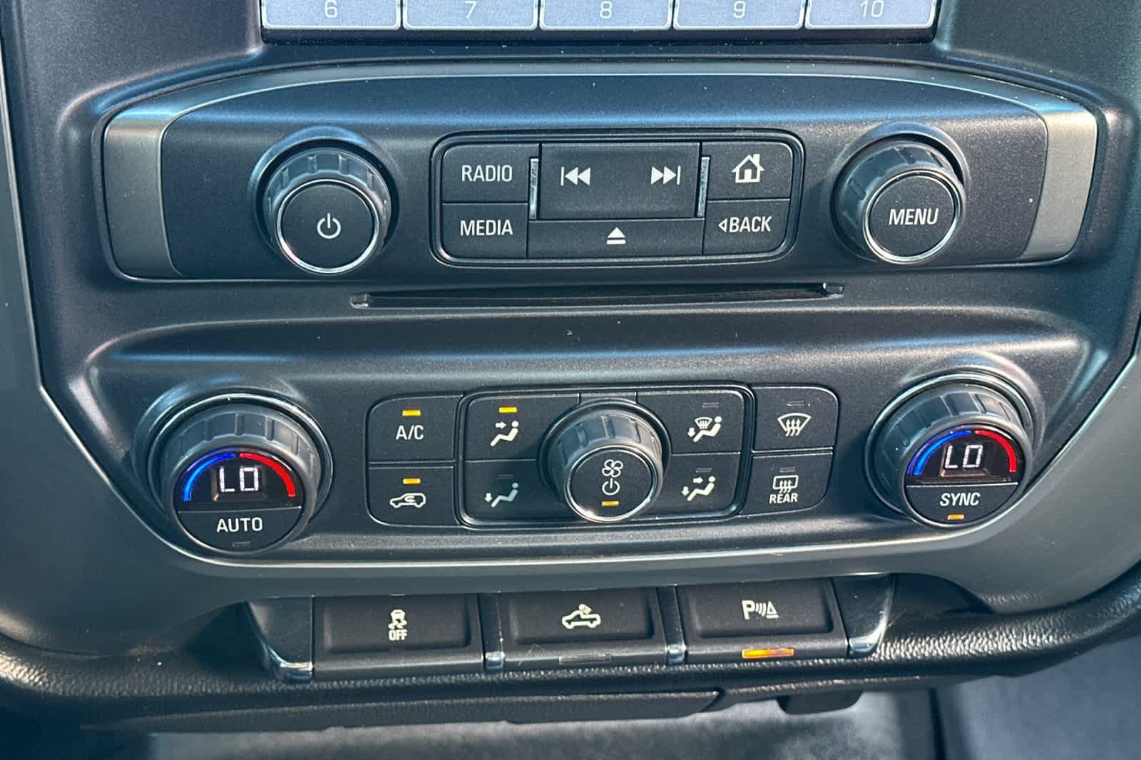 Used 2018 Chevrolet Silverado 1500 LT w/ LT Fleet Convenience Package AWD/4WD image 21