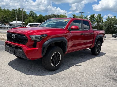 Used 2024 Toyota Tacoma TRD Off-Road AWD/4WD image 3