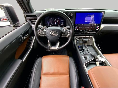 Certified 2024 Lexus GX 550 w/ Accessory Package (2T) AWD/4WD image 6