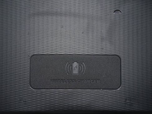 New 2025 Jeep Grand Cherokee Altitude image 4