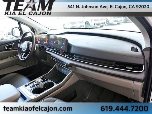 Certified 2026 Kia Carnival EX FWD image 10