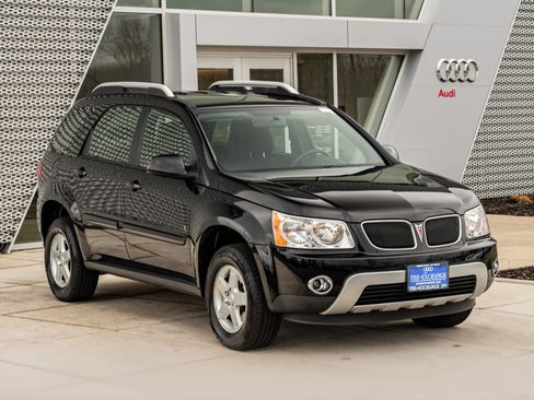 Used 2007 Pontiac Torrent AWD image 2