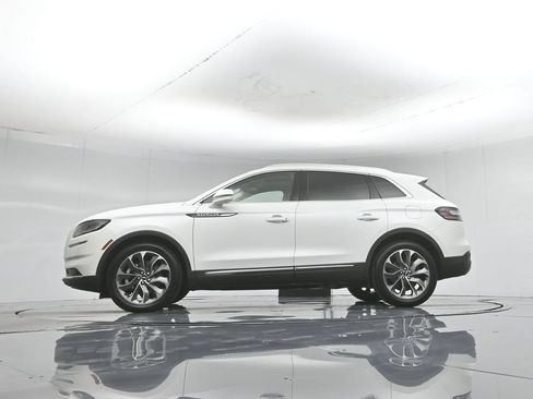Used 2023 Lincoln Nautilus Reserve w/ Luxury Package AWD/4WD image 7