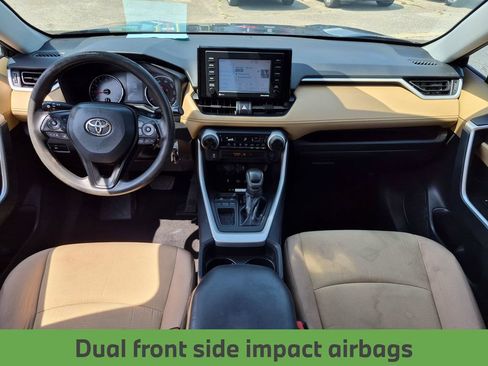 Used 2021 Toyota RAV4 LE FWD image 27