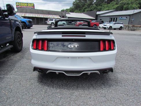 Used 2017 Ford Mustang GT Premium RWD image 7