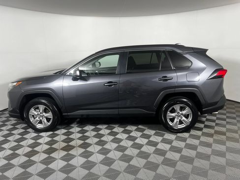 Used 2025 Toyota RAV4 XLE FWD image 9