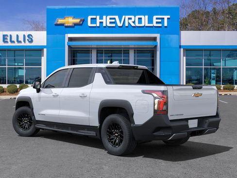 New 2025 Chevrolet Silverado EV LT image 39