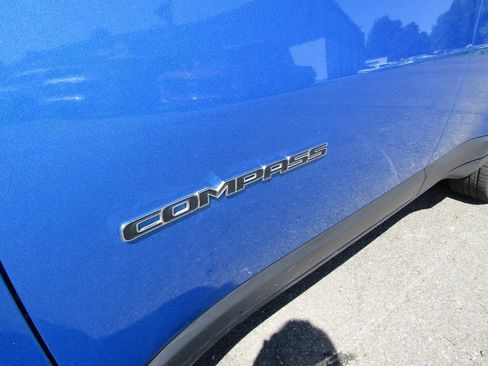 Used 2025 Jeep Compass Limited AWD/4WD image 31