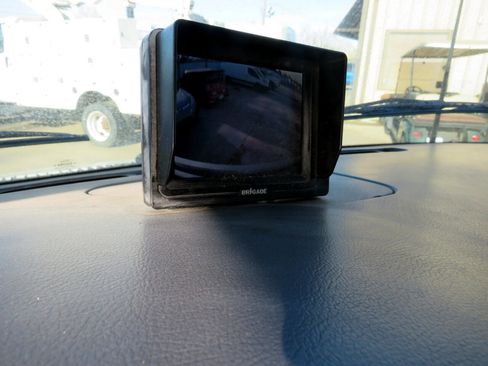 Used 2001 Ford E-150 and Econoline 150 image 11