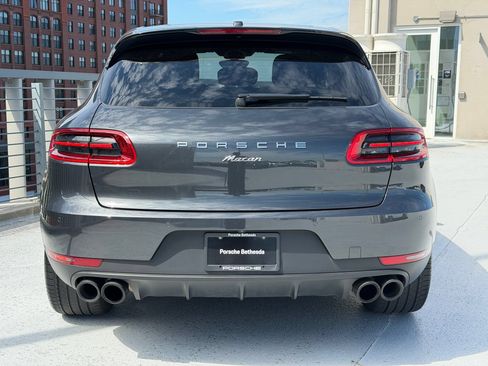 Used 2018 Porsche Macan Sport Edition AWD/4WD image 10