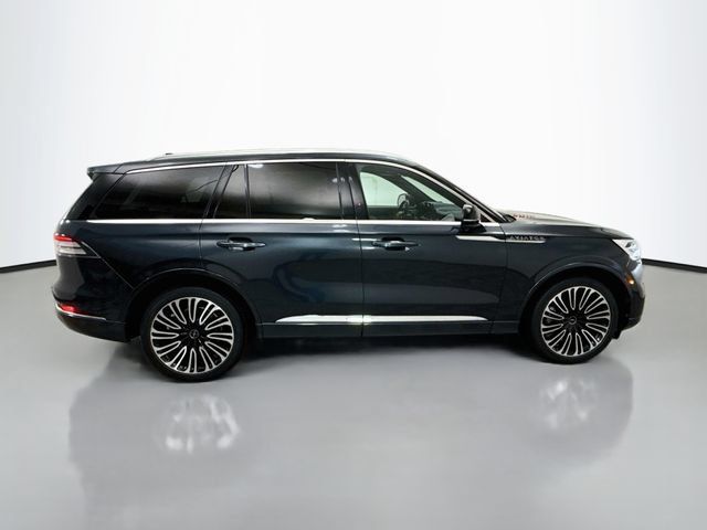 Used 2023 Lincoln Aviator Black Label w/ Dynamic Handling Package AWD/4WD image 8