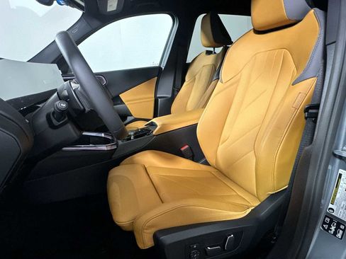 Used 2025 BMW X3 xDrive30i w/ Premium Package AWD/4WD image 11