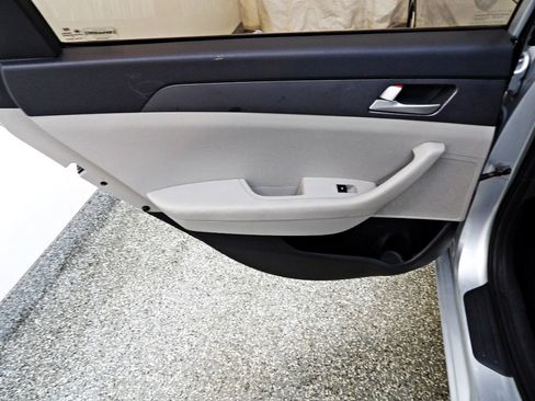 Used 2017 Hyundai Sonata SE FWD image 9