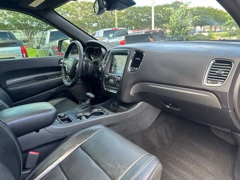 Used 2019 Dodge Durango R/T w/ Technology Group AWD/4WD image 19