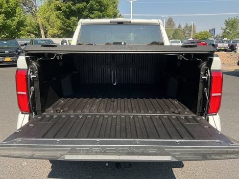 Used 2026 Toyota Tacoma TRD Sport AWD/4WD image 23