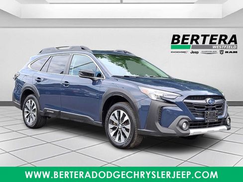 Used 2023 Subaru Outback Limited AWD/4WD image 1