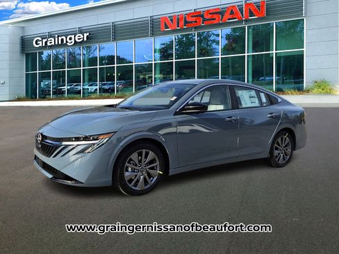 New 2026 Nissan Sentra SL w/ Floor Mat Package image 2