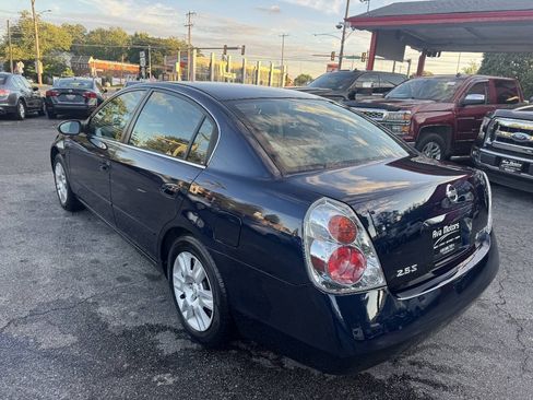 Used 2005 Nissan Altima 2.5 S w/ (S02) Side Airbags Pkg FWD image 6