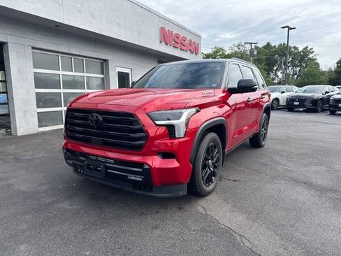 Used 2025 Toyota Sequoia Limited w/ Nightshade Package AWD/4WD image 5
