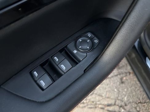 Used 2020 Chevrolet Blazer RS image 17